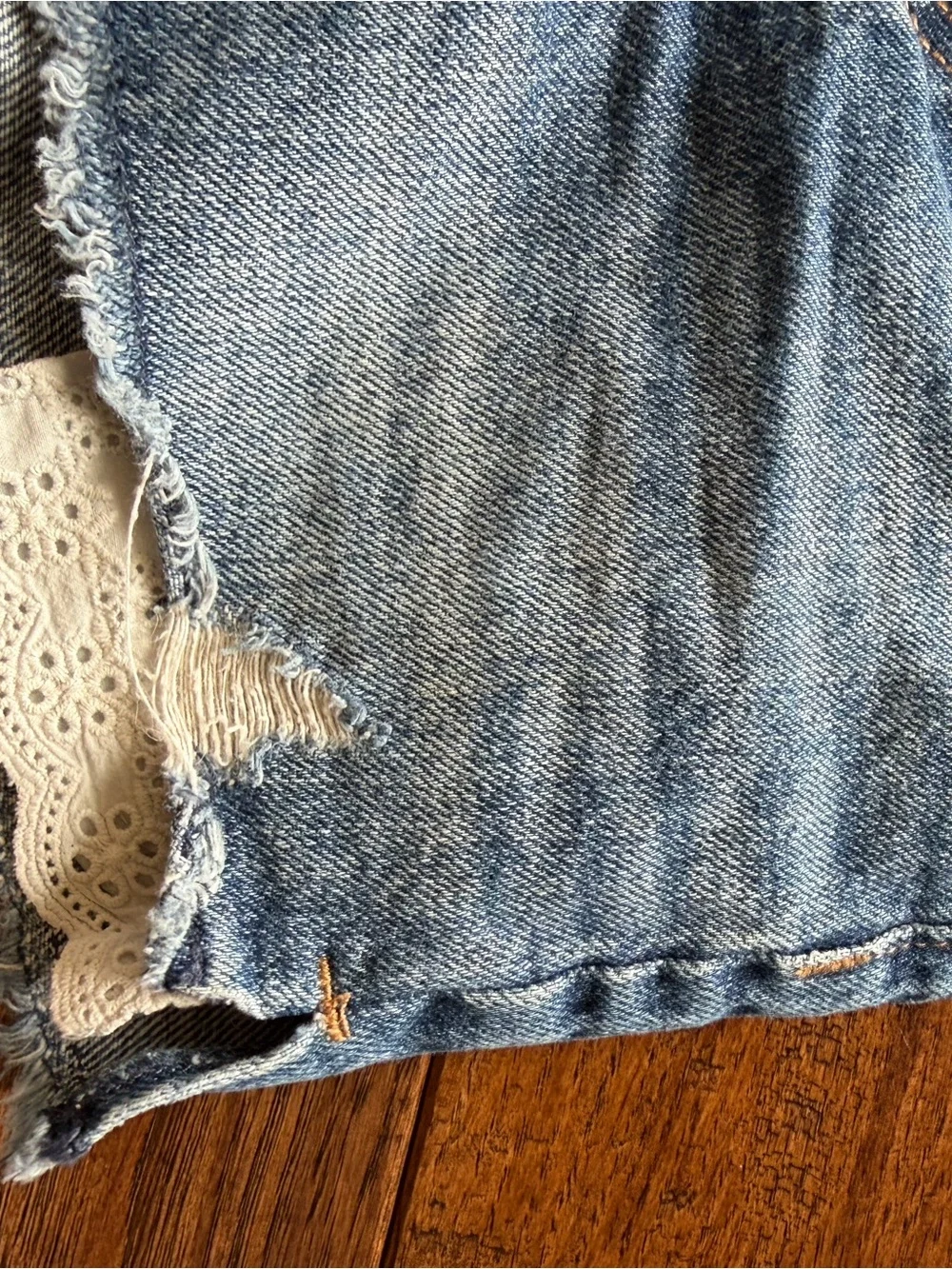 Old Navy Girls size 6 Blue Denim Jeans with Contrast Stitching